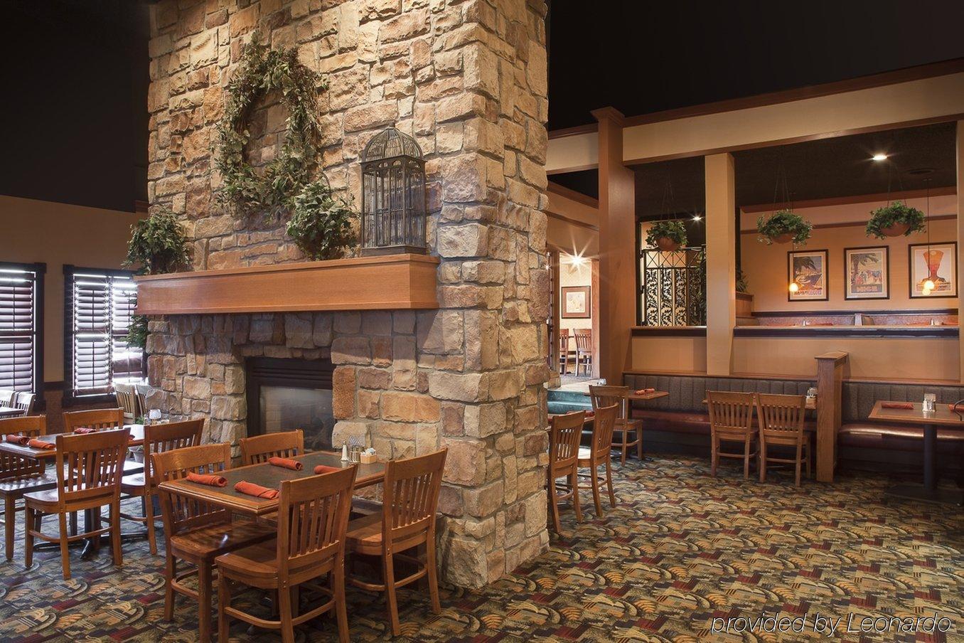 Holiday Inn Coralville - Iowa City By Ihg Ngoại thất bức ảnh