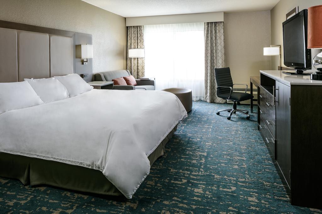 Holiday Inn Coralville - Iowa City By Ihg Ngoại thất bức ảnh
