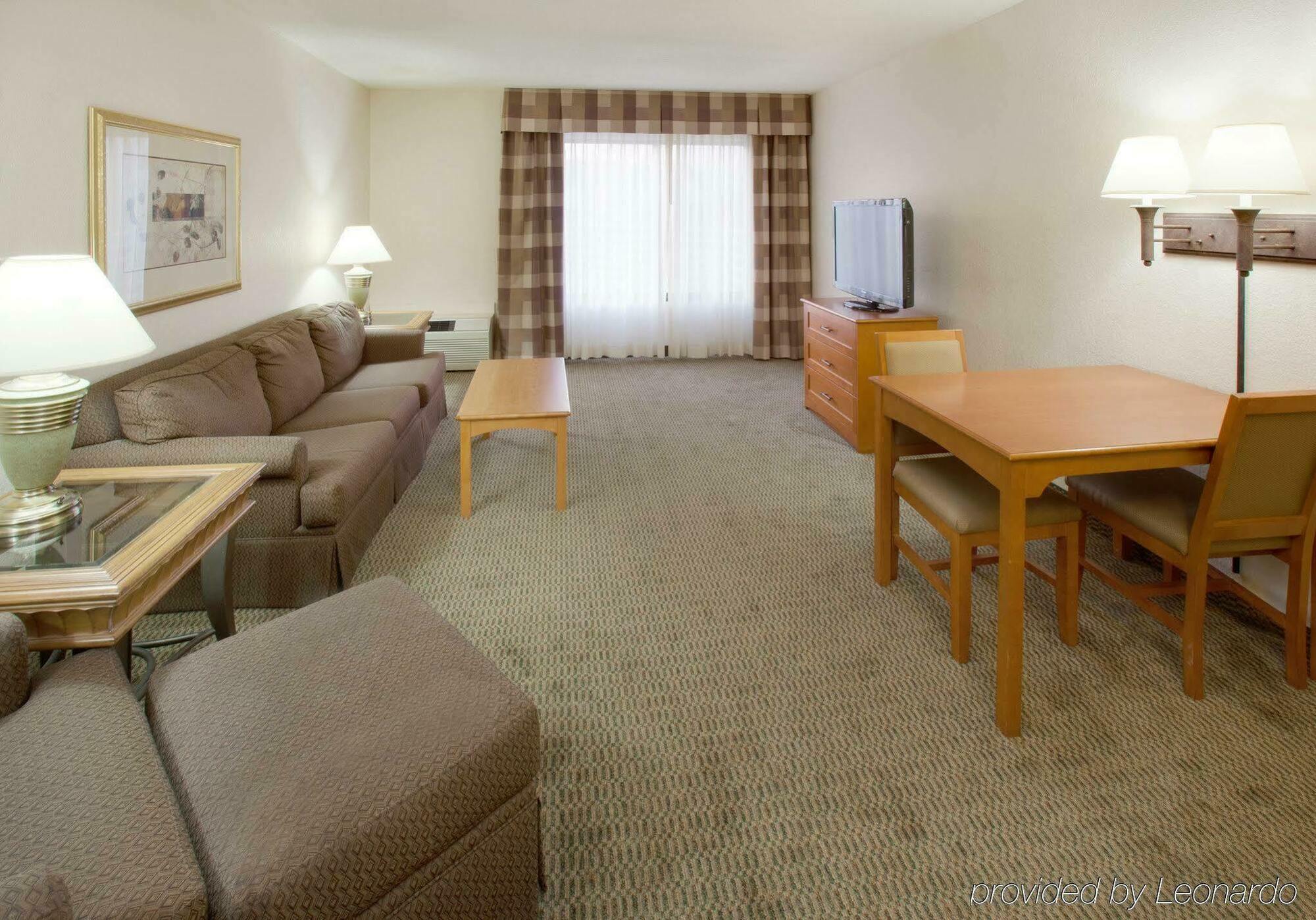 Holiday Inn Coralville - Iowa City By Ihg Ngoại thất bức ảnh